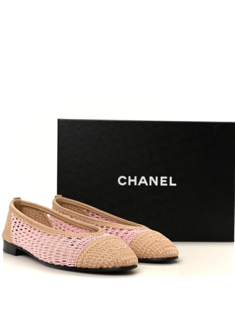 100% Authentic CHANEL Pink and Beige Woven Raffia Ballet Flats